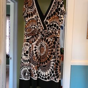 V neck / V back dress